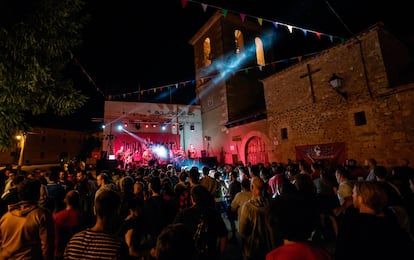Escenario del Boina Fest en Arenillas (Soria) en la edición de 2023, en fotos cedidas por Oliver Heras para Boina Fest. 