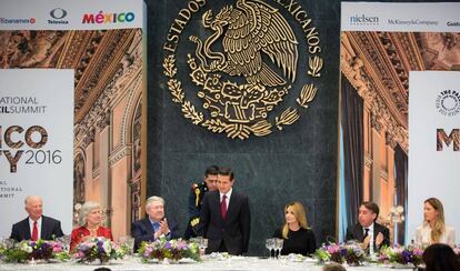 Pe&ntilde;a Nieto junto al Consejo Internacional del Centro Paley.