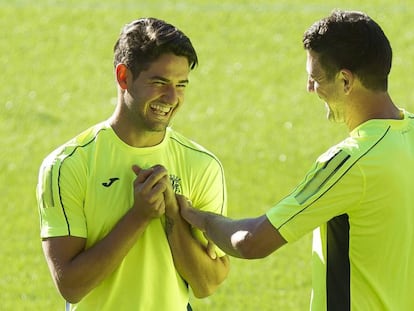 Pato y Bonera durante el entrenamieto previo ante el Z&uacute;rich. 