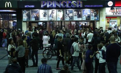 Colas en una multisala madrileña en la Fiesta del Cine del pasado octubre.