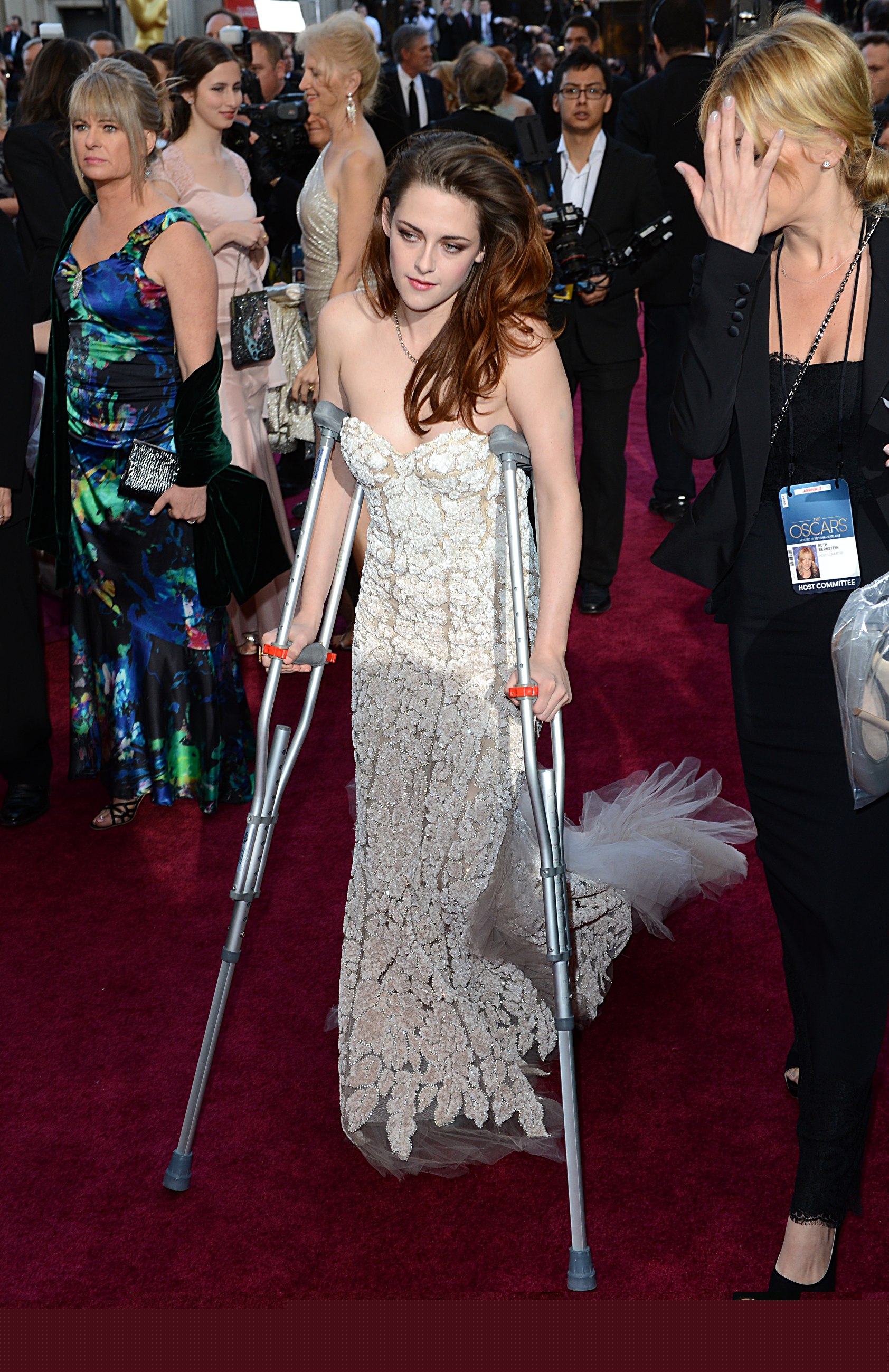 Kristen Stewart, en la alfombra roja de los Oscar de 2013, en Los Ángeles.
