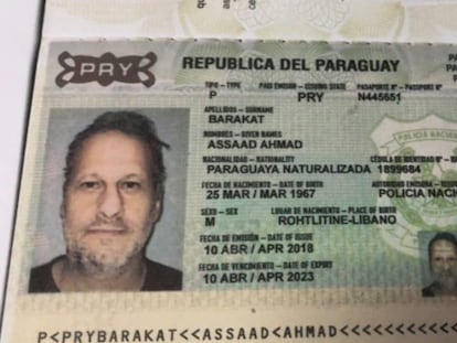 O passaporte falsificado de Barakat.