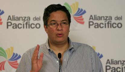 Director de la Direcci&oacute;n de Impuestos y Aduanas Nacionales de Colombia, Santiago Rojas. 