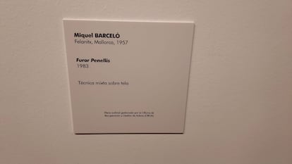 Cartel que aparece junto al cuadro 'Furor Penellis' de Miquel Barceló en el Museo Reina Sofía con referencia a la ORGA.