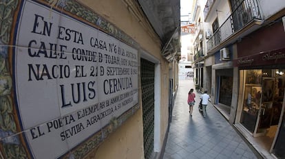 Casa natal del poeta Luis Cernuda, en Sevilla.
