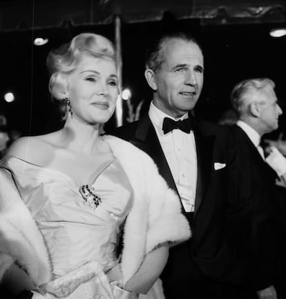 En enero de 1959, Gabor confesó a la prensa del corazón que tenía planes de casarse con su novio, el empresario Hal B. Hayes. Pero la pareja terminó antes de llegar al altar.