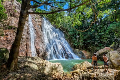 La cascada de Na Muang, en la isla tailandesa.