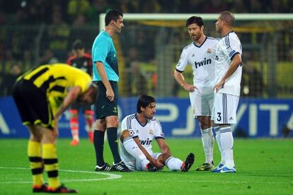 Khedira, en el suelo tras lesionarse