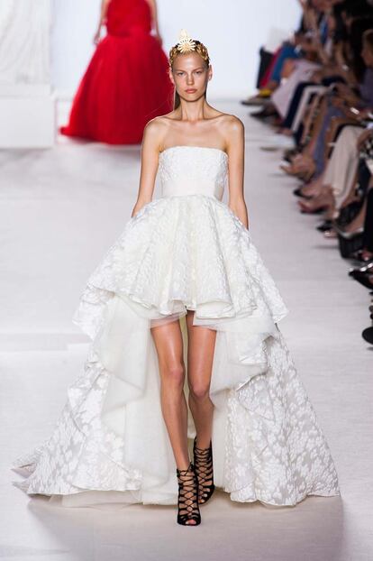 El delicado jardin de Giambattista Valli