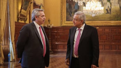 Alberto Fernández, presidente de Argentina y Andrés Manuel López Obrador, presidente de México, en la capital mexicana en noviembre pasado.