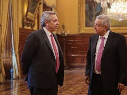 Alberto Fernández, presidente de Argentina y Andrés Manuel López Obrador, presidente de México, en la capital mexicana en noviembre pasado.