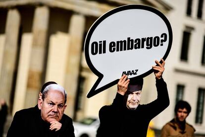 Protestas en Berlín exigen un embargo al petróleo ruso