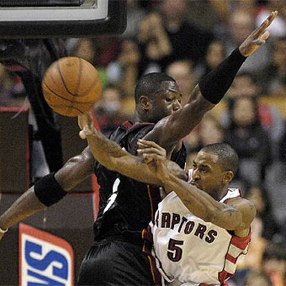 Wade intenta poner un tapón