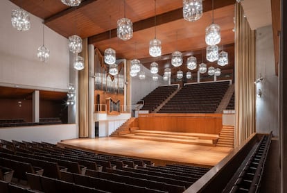 Auditorio Manuel de Falla en Granada, proyectado por José María García de Paredes.