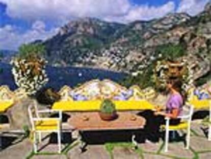 Terraza en la costa de Positano, región de Campania, una de las 26 localidades italianas del movimiento de las <i>ciudades lentas.</i> Otras 16 poblaciones están en trámites para ser incluidas en la iniciativa.