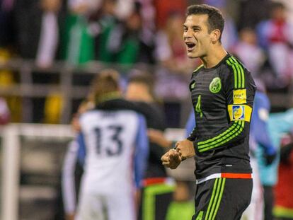 El central mexicano celebra su gol contra EEUU