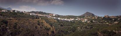 Una vista del pueblo de Tàrbena.