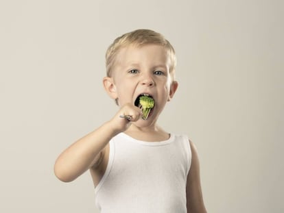 Así se enseña a un niño a comer sano y sin rechistar