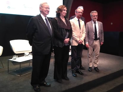 Miquel Valls, Ada Colau, Miquel Forns, Joan Gaspar i Joan Torrella.
