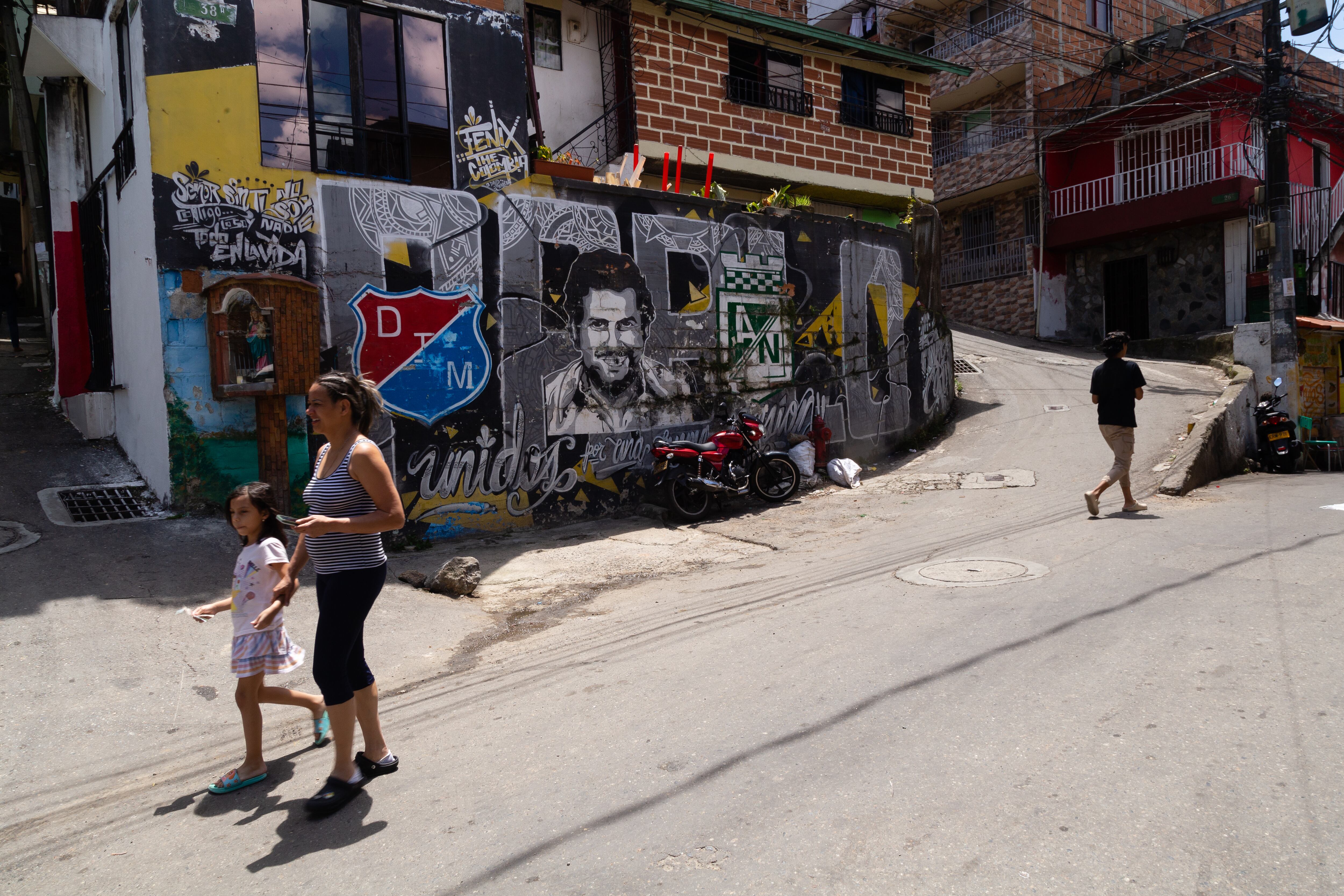 Los toques de queda en Medellín palidecen ante la persistencia de la explotación sexual de niños y adolescentes