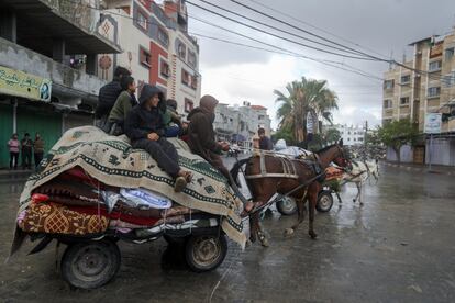 Palestinians flee from city of Rafah