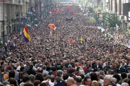 Cabecera de la marcha que ha recorrido esta tarde el centro de Bilbao.