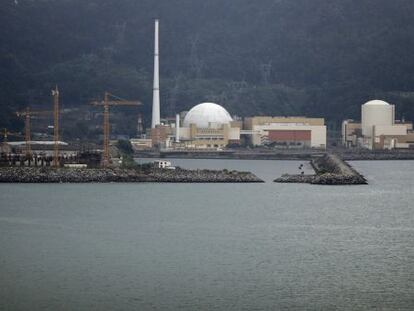 Complexo nuclear de Angra dos Reis, a 240 km do Rio.