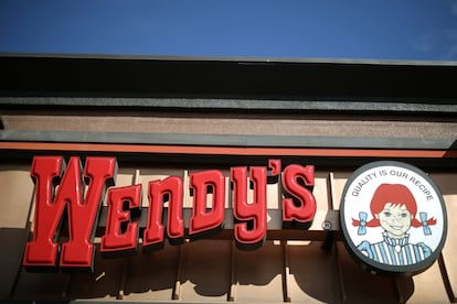 Un restaurante de comida rápida Wendy's en Los Ángeles.