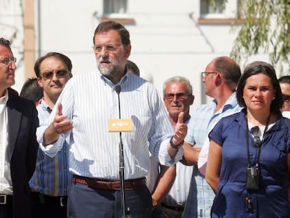 Faraldo, a la derecha, con Feij&oacute;o y Rajoy, en un acto en Betanzos en 2007.