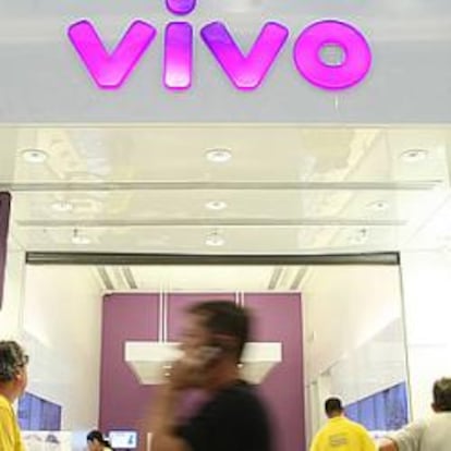 Telefónica muestra su independencia financiera y tira de caja para pagar Vivo