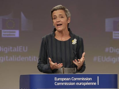 La comisaria Europea Margrethe Vestager, durante la presentación de la nueva billetera de identidad digital europea, en junio de este año.