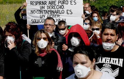 Algunos de los manifestantes que han participado en la concentración en Seseña.