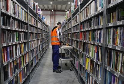 Centro log&iacute;stico de Amazon en San Fernando de Henares (Madrid). 