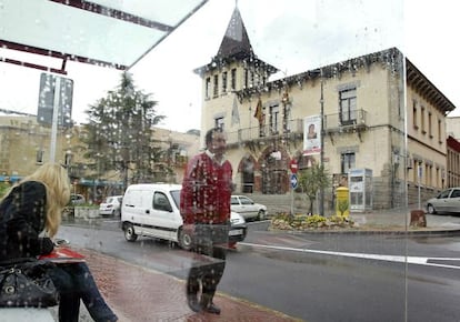 Plaza del Ayuntamiento de la poblaci&oacute;n de Sant Vicen&ccedil; dels Horts.