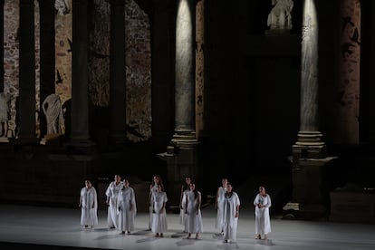 The shows '1936' and 'The Third Fugue' and the dance company La Venidera triumph in some very distributed Max Awards | Culture