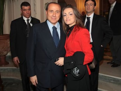 Silvio Berlusconi, con su actual novia Francesa Pascale.