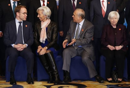 De izquierda a derecha, el presidente del Bundesbank, Jens Weidmann, la directora gerente del FMI, Christine Lagarde, el secretario general del la OCDE, José Ángel Gurria y la presidente de la FED, Janet Yellen.