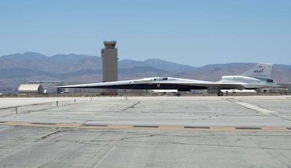 Lateral del avión supersónico NASA X-59