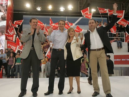 Mitin del PSOE en Alicante en 2007. Desde la izquierda, Pla, Zapatero, Andreu y Soler.