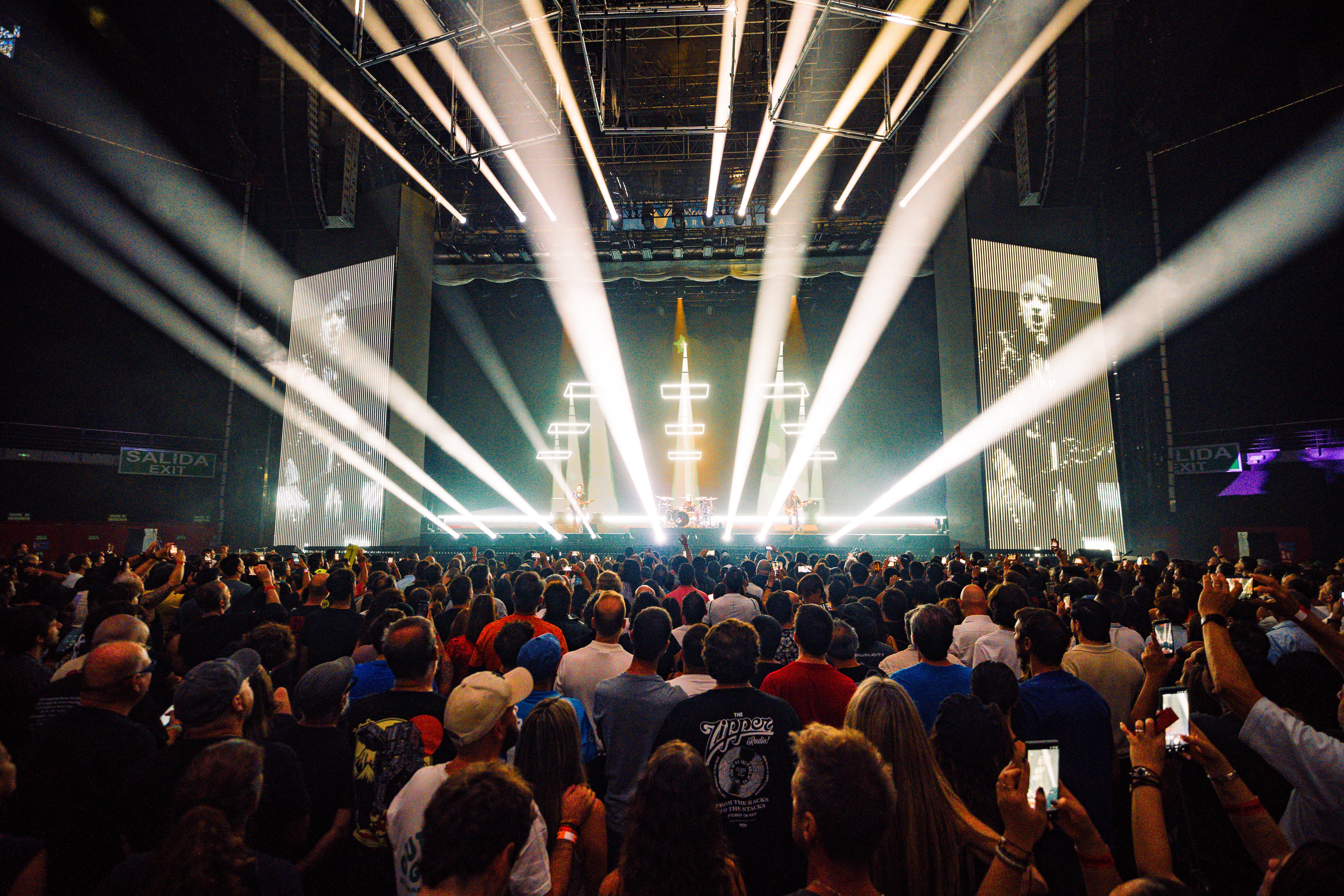 Soda Stereo en el Movistar Arena de Madrid este jueves por la noche.