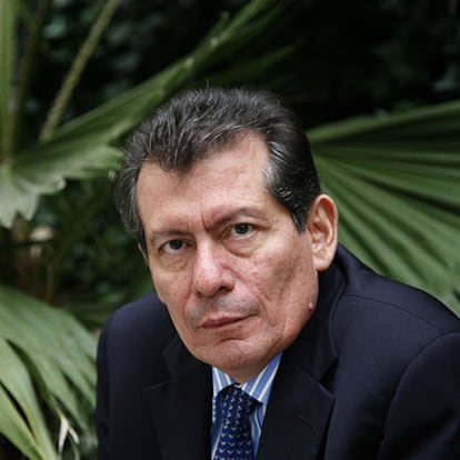 El dramaturgo Víctor Hugo Rascón Banda, en 2006.