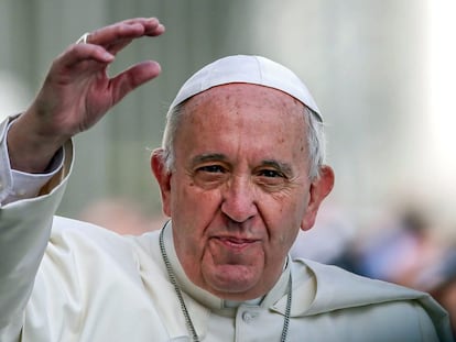 Francisco durante audiência pública na Praça São Pedro, no Vaticano.