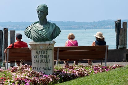 Bust del poeta Catul al llac Garda, a la Llombardia