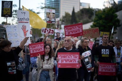 Protesta en favor del fin de la guerra y el regreso de los rehenes israelíes en Gaza, el pasado día 12 en Tel Aviv.