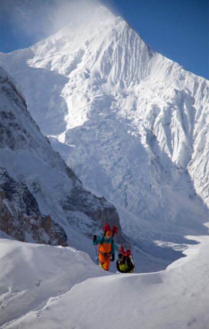 Moro, Denis Urubko,  Corey Richards han hecho historia: nunca antes se había podido conquistar una montaña de ocho mil metros en pleno invierno en el Karakorum