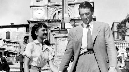 Audrey Hepburn y Gregory Peck, en 'Vacaciones en Roma'.