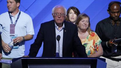 Bernie Sanders se dirige a sus simpatizantes este lunes