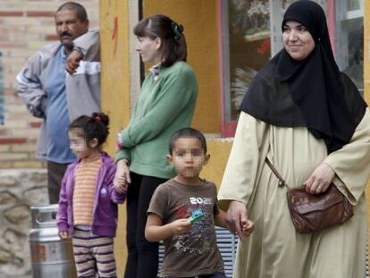 Inmigrantes en la zona norte de la ciudad de Alicante.