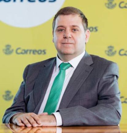 El presidente de Correos, Juan Manuel Serrano