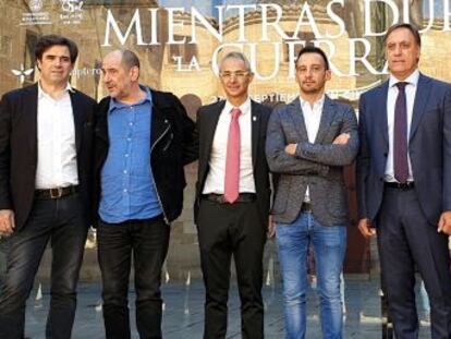 El elenco de ‘Mientras dure la guerra’, que llega hoy a las salas de cine, recorre los escenarios de Salamanca donde habitó el filósofo y se rodó la película de Alejandro Amenábar